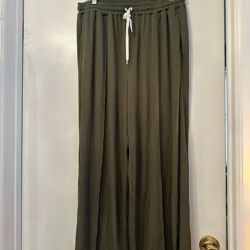 Cider Stretchy Olive Pants